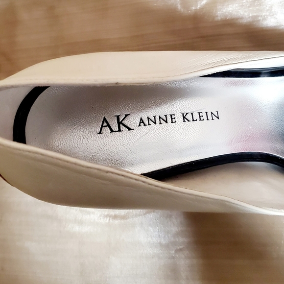 AK Anne Klein shoes - Picture 4 of 8